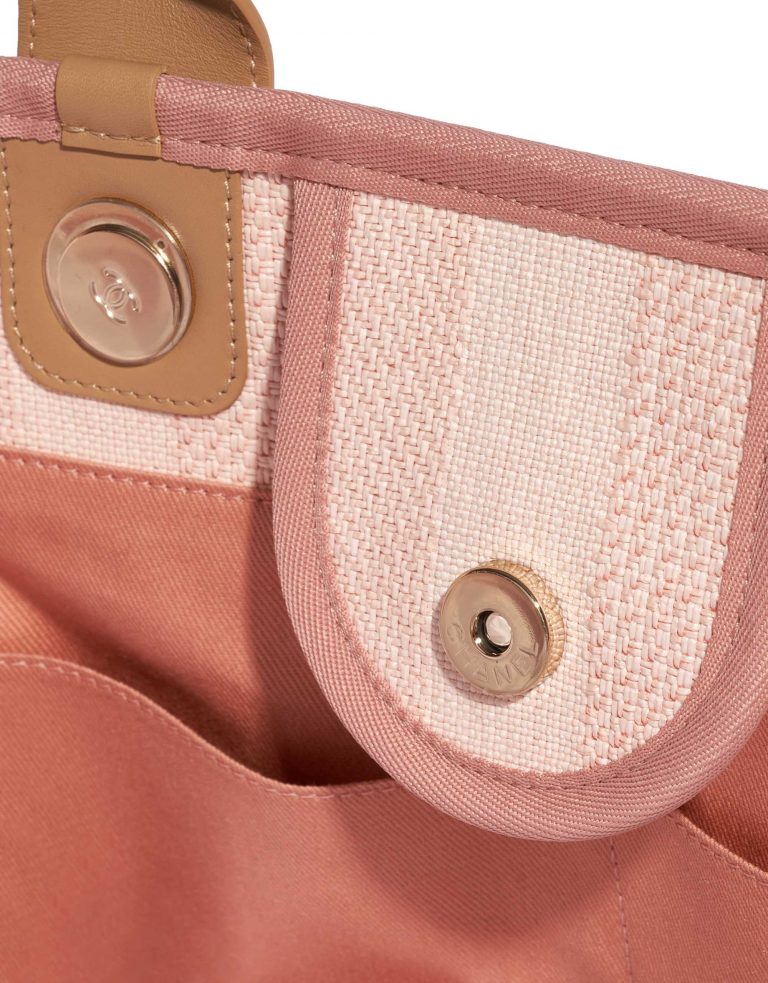 Pre-owned Chanel bag Deauville Medium Canvas Pink Pink, Rose Closing System | Sell your designer bag on Saclab.com