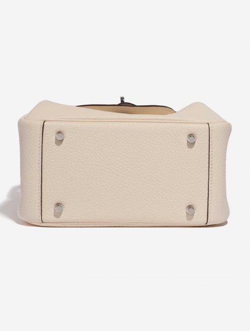 Pre-owned Hermès bag Lindy Mini Clemence Nata Beige, White Bottom | Sell your designer bag on Saclab.com