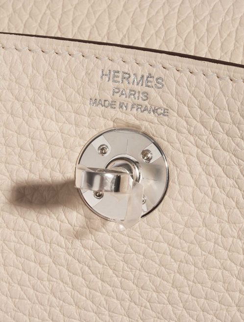 Pre-owned Hermès bag Lindy Mini Clemence Nata Beige, White Logo | Sell your designer bag on Saclab.com
