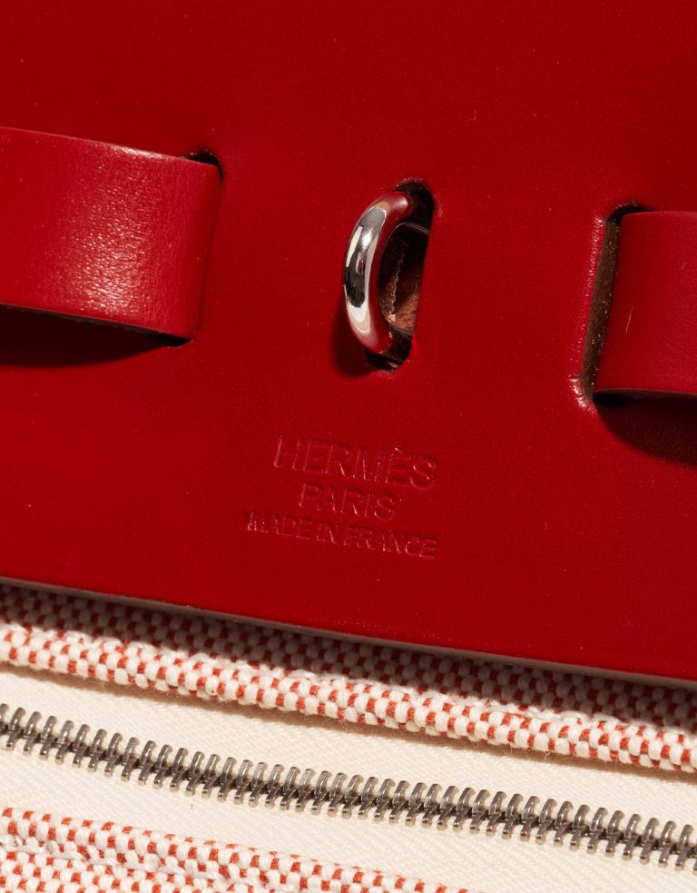 Pre-owned Hermès bag Herbag 39 Pègase Pop Toile / Vache Hunter Écru / Rouge Piment Beige, Red Logo | Sell your designer bag on Saclab.com