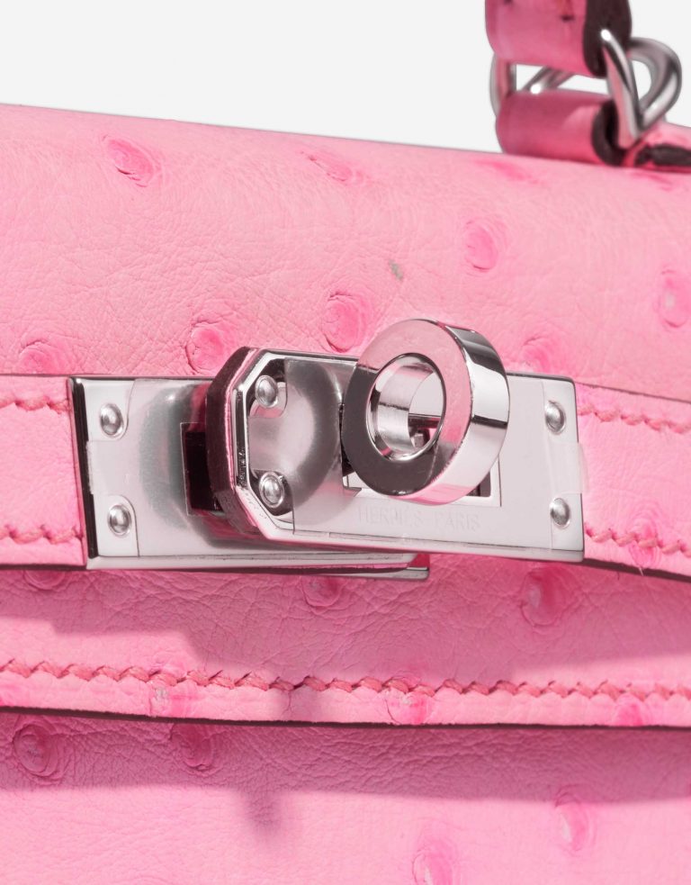 Pre-owned Hermès bag Hermes Kelly Mini 5P Bubblegum Ostrich Pink Closing System | Sell your designer bag on Saclab.com