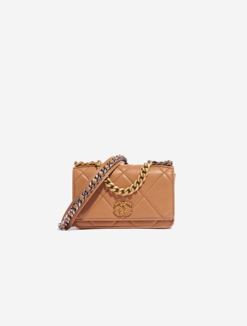 Pre-owned Chanel bag 19 WOC Lamb Brown Brown Front | Sell your designer bag on Saclab.com