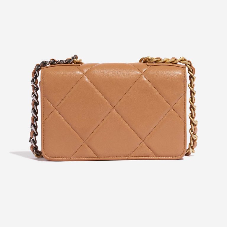 Pre-owned Chanel bag 19 WOC Lamb Brown Brown Back | Sell your designer bag on Saclab.com