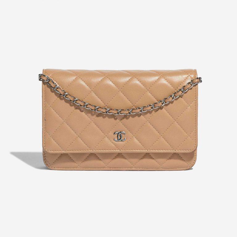 Pre-owned Chanel bag WOC Lamb Beige Beige Front | Sell your designer bag on Saclab.com