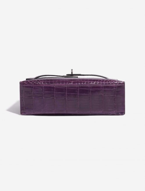 Pre-owned Hermès bag Kelly Pochette Alligator Amethyst Violet Bottom | Sell your designer bag on Saclab.com