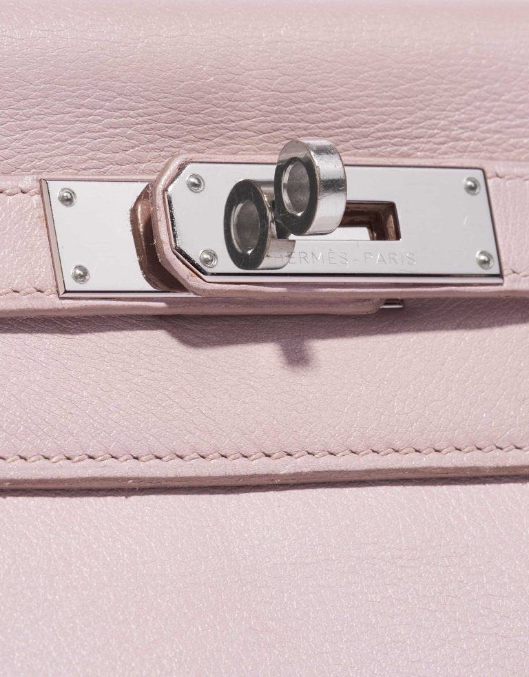 Pre-owned Hermès bag Kelly 28 Swift Rose Dragee Rose Front | Sell your designer bag on Saclab.com