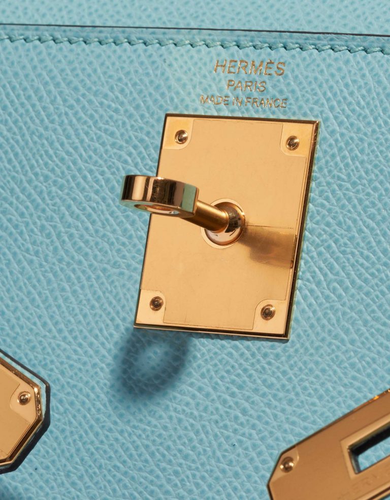 Pre-owned Hermès bag Kelly 28 Epsom Blue Atoll Blue Logo | Sell your designer bag on Saclab.com