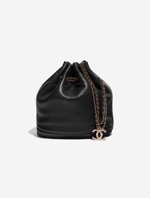 Pre-owned Chanel bag Drawstring Bucket Lamb Black Black Front | Sell your designer bag on Saclab.com