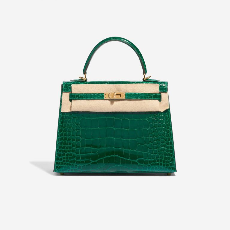 Pre-owned Hermès bag Kelly 25 Alligator Vert Emerald Green Front Velt | Sell your designer bag on Saclab.com