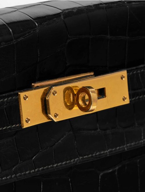 Pre-owned Hermès bag Kelly 32 Porosus Crocodile Black Black Closing System | Sell your designer bag on Saclab.com