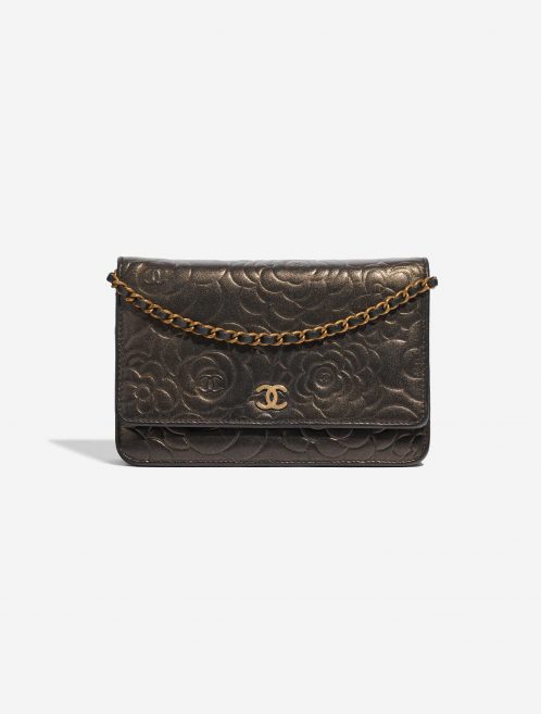 Pre-owned Chanel bag WOC Lamb Camellia Black / Shimmering Gold Black Front | Sell your designer bag on Saclab.com