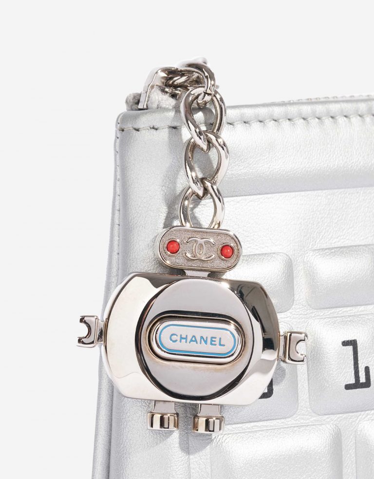 Pre-owned Chanel bag Keyboard Clutch Calf Silver Silver Front | Sell your designer bag on Saclab.com