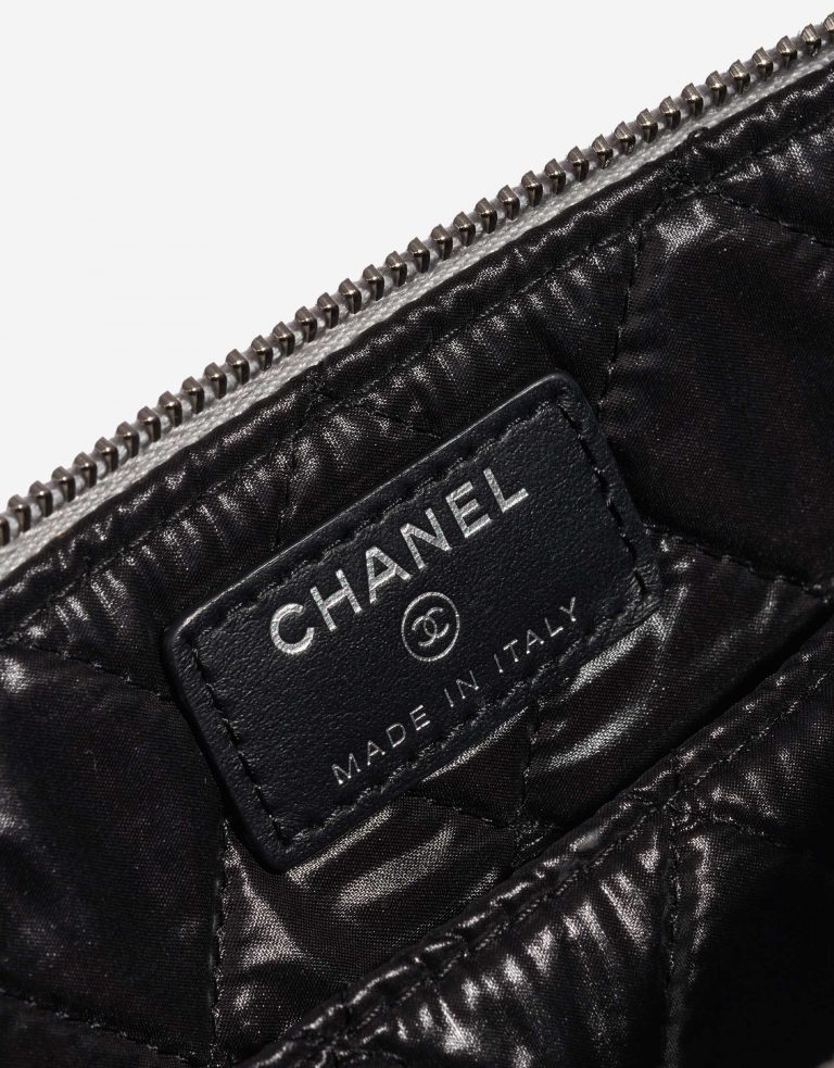 Pre-owned Chanel bag Keyboard Clutch Calf Silver Silver Logo | Sell your designer bag on Saclab.com