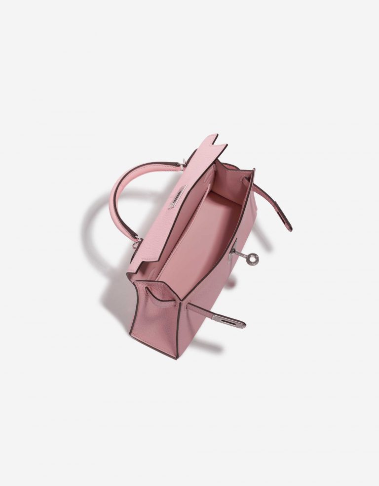 Pre-owned Hermès bag Kelly Mini Chèvre Mysore Rose Sakura Rose Inside | Sell your designer bag on Saclab.com