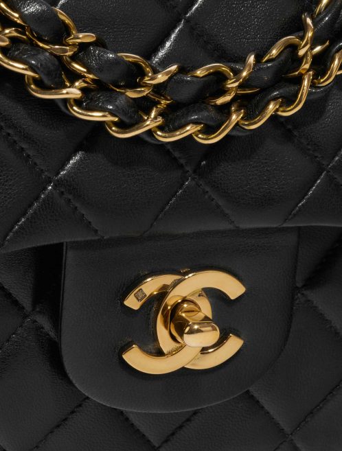 Pre-owned Chanel bag Timeless Small Lamb Black Black Closing System | Sell your designer bag on Saclab.com