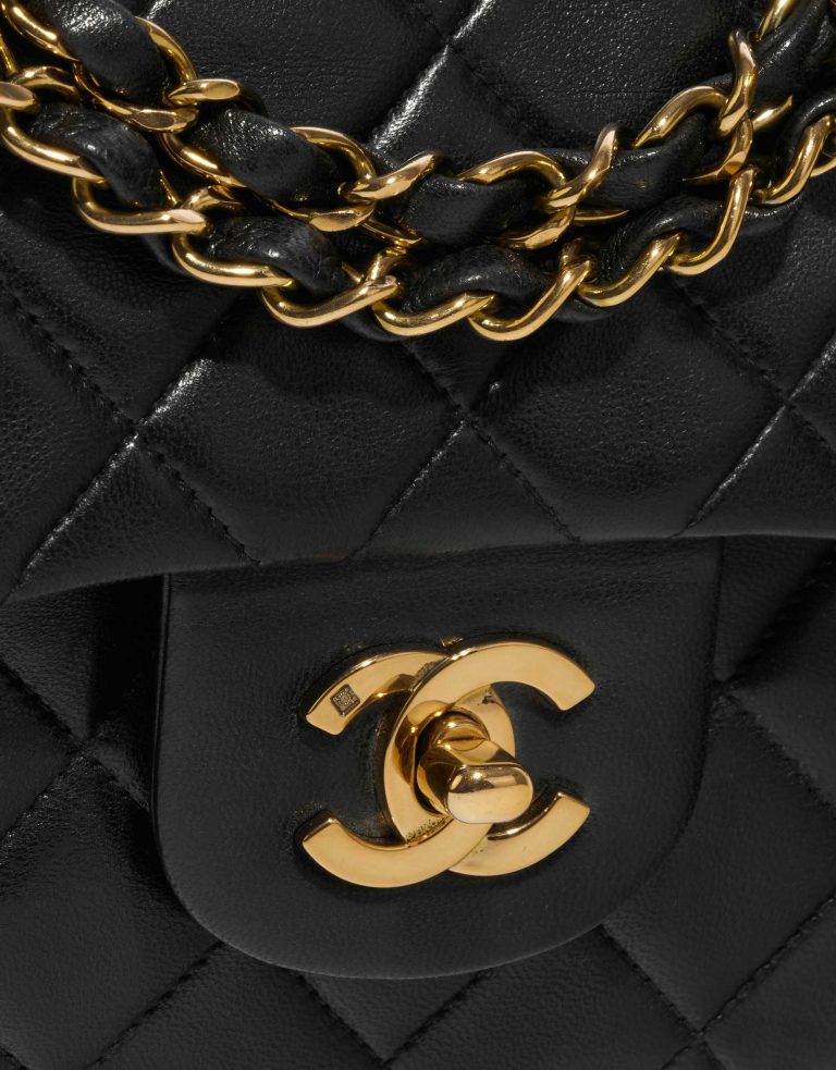 Pre-owned Chanel bag Timeless Small Lamb Black Black Closing System | Sell your designer bag on Saclab.com