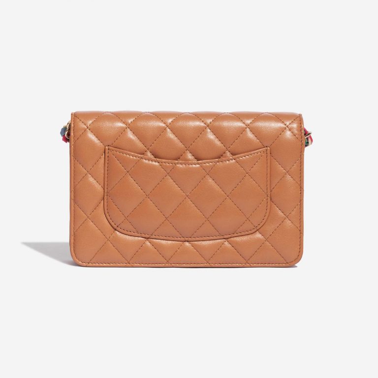 Pre-owned Chanel bag Timeless WOC Lamb Beige Beige Back | Sell your designer bag on Saclab.com