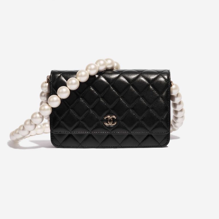 Pre-owned Chanel bag Timeless WOC Lambskin Black Big Pearls Black Front | Sell your designer bag on Saclab.com