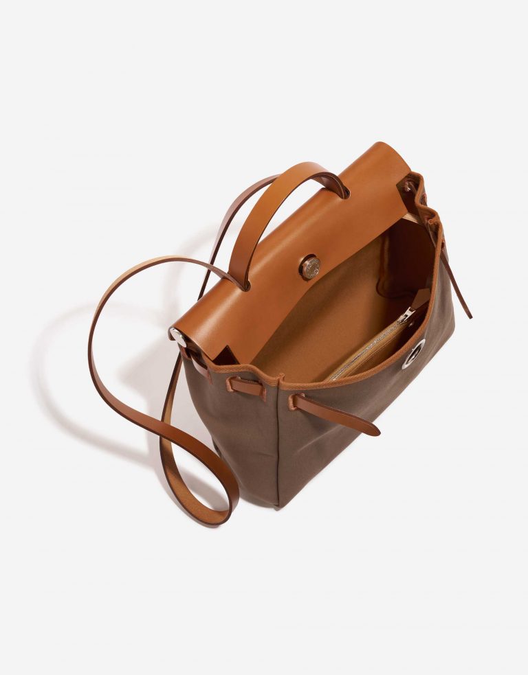 Pre-owned Hermès bag Herbag 31 Toile / Vache Hunter Etoupe-Dune / Fauve Brown Inside | Sell your designer bag on Saclab.com