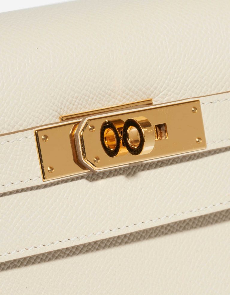 Pre-owned Hermès bag Kelly 32 Epsom Craie Grey Closing System | Sell your designer bag on Saclab.com