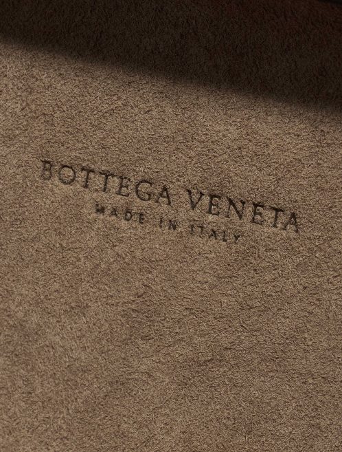 Pre-owned Bottega Veneta bag Knot Chain Clutch Nappa Quetsche Violet Logo | Sell your designer bag on Saclab.com