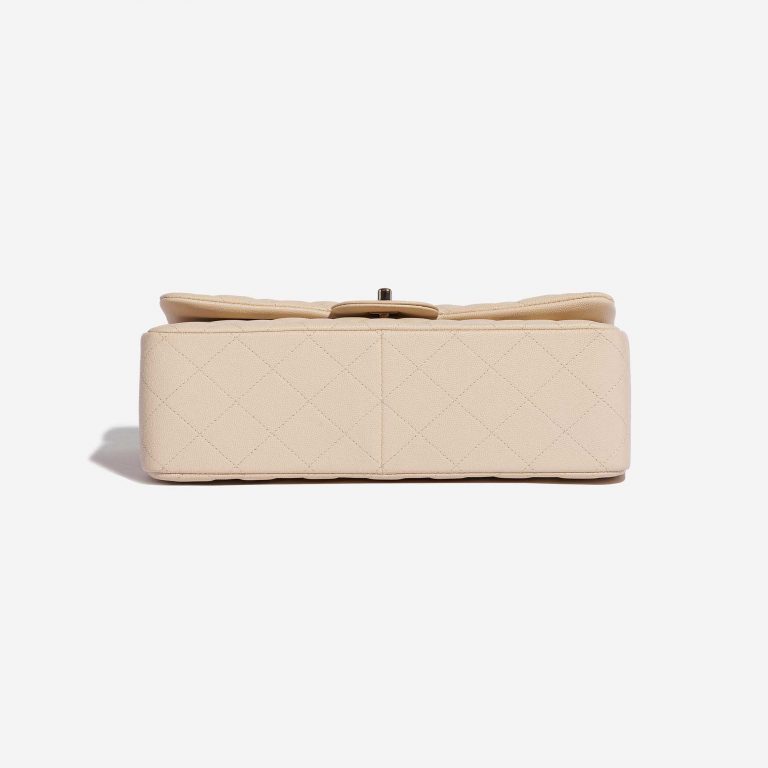 Pre-owned Chanel bag Timeless Jumbo Caviar Light Beige Beige Bottom | Sell your designer bag on Saclab.com