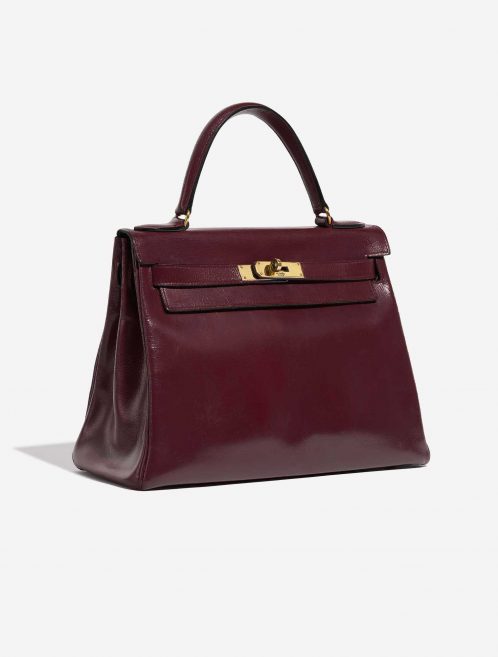 Pre-owned Hermès bag Kelly 28 Box Rouge H Red Side Front | Sell your designer bag on Saclab.com
