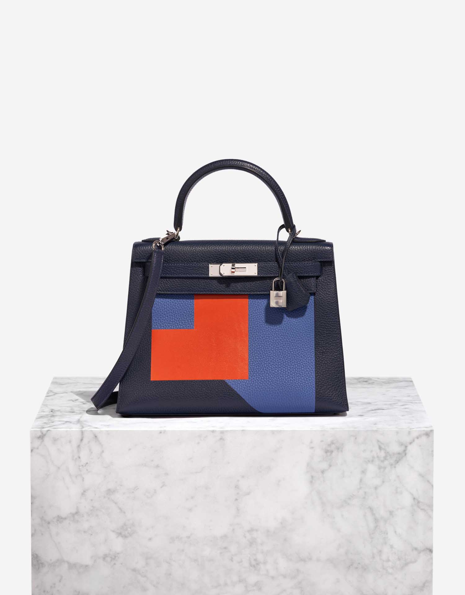 Hermès Kelly 28 Lettre R Clemence / Tadelakt Blue Nuit / Blue