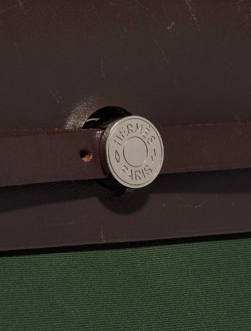 Pre-owned Hermès bag Herbag 39 Toile / Vache Hunter Vert Anglais / Ebene Brown, Green Closing System | Sell your designer bag on Saclab.com