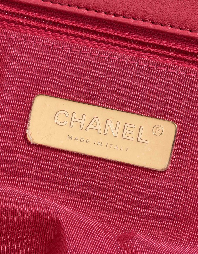 Pre-owned Chanel bag 19 Maxi Flap Bag Lamb Pink Pink Logo | Sell your designer bag on Saclab.com