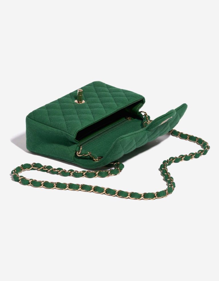 Pre-owned Chanel bag Timeless Mini Rectangular Cotton Green Green Inside | Sell your designer bag on Saclab.com