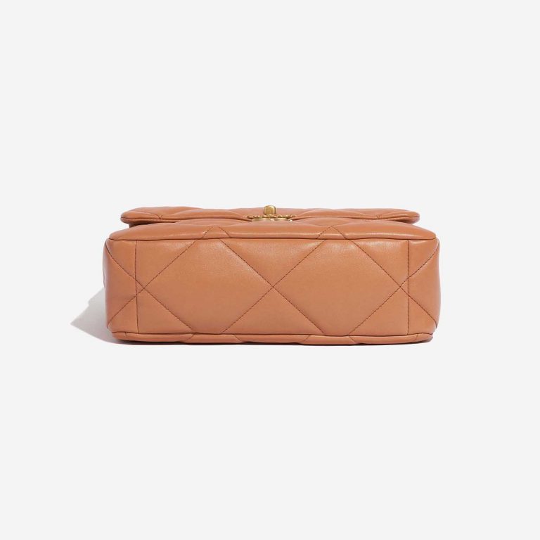 Pre-owned Chanel bag 19 Large Flap Bag Lamb Camel Brown Bottom | Sell your designer bag on Saclab.com