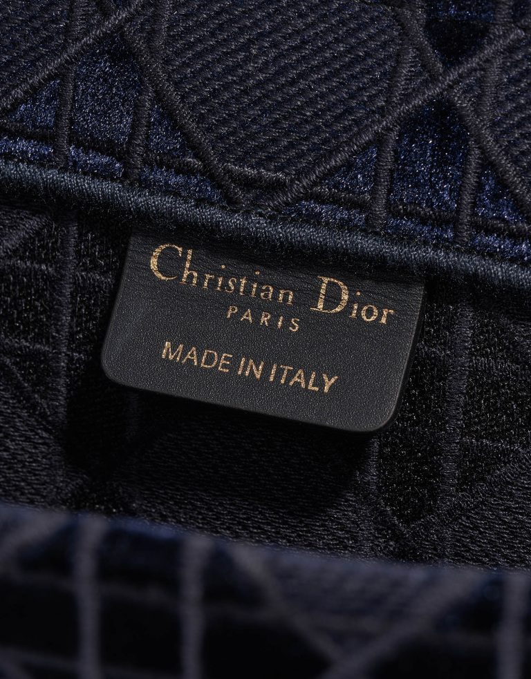 Pre-owned Dior bag Book Tote Medium Canvas / Velvet Navy Blue Black Logo | Sell your designer bag on Saclab.com