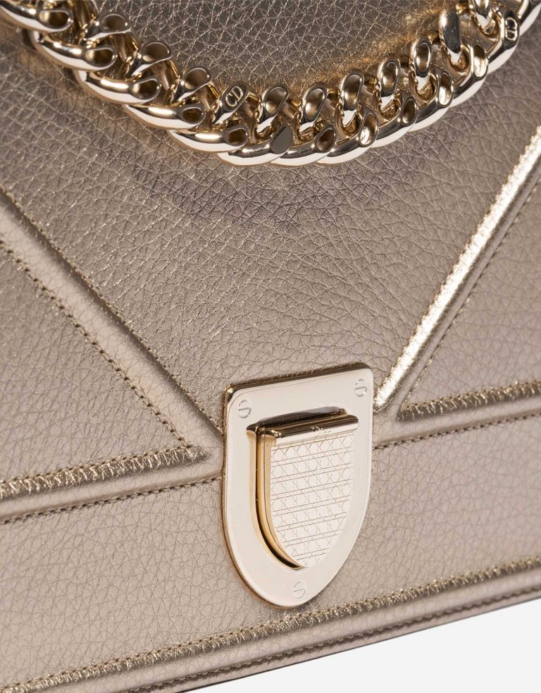 Pre-owned Dior bag Diorama Medium Calf Pale Gold Gold Closing System | Sell your designer bag on Saclab.com
