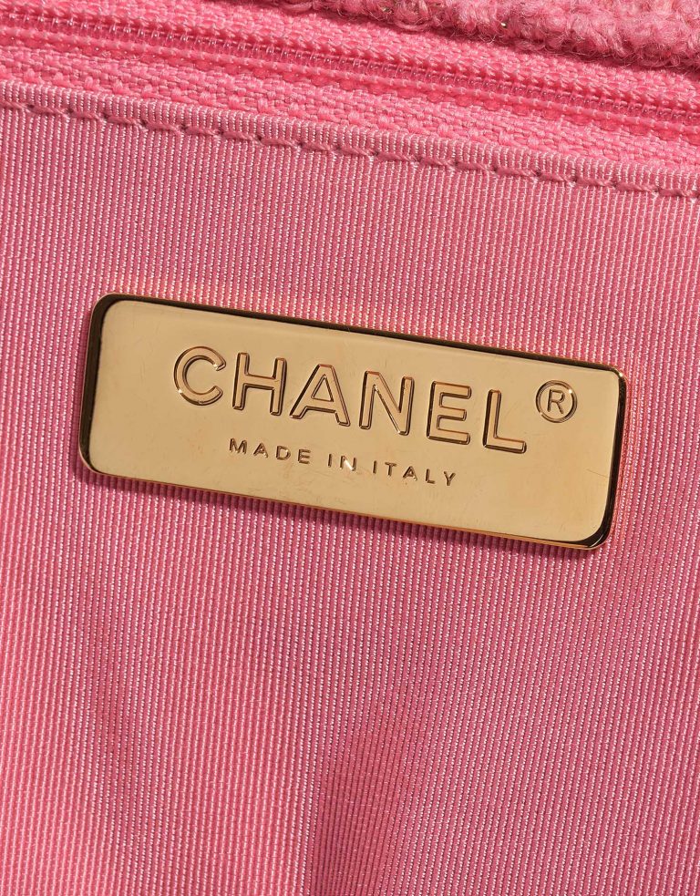 Pre-owned Chanel bag 19 Flap Bag Tweed Light Rosé Rose Logo | Sell your designer bag on Saclab.com