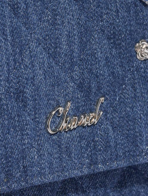 Pre-owned Chanel bag WOC Denim Blue Jeans Blue Closing System | Sell your designer bag on Saclab.com