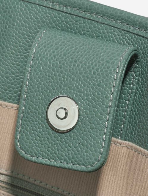 Pre-owned Chanel bag Deauville Medium Calf Light Green Green Closing System | Sell your designer bag on Saclab.com