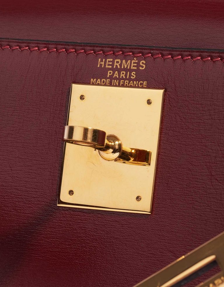 Pre-owned Hermès bag Kelly 28 Box Rouge H Red Logo | Sell your designer bag on Saclab.com
