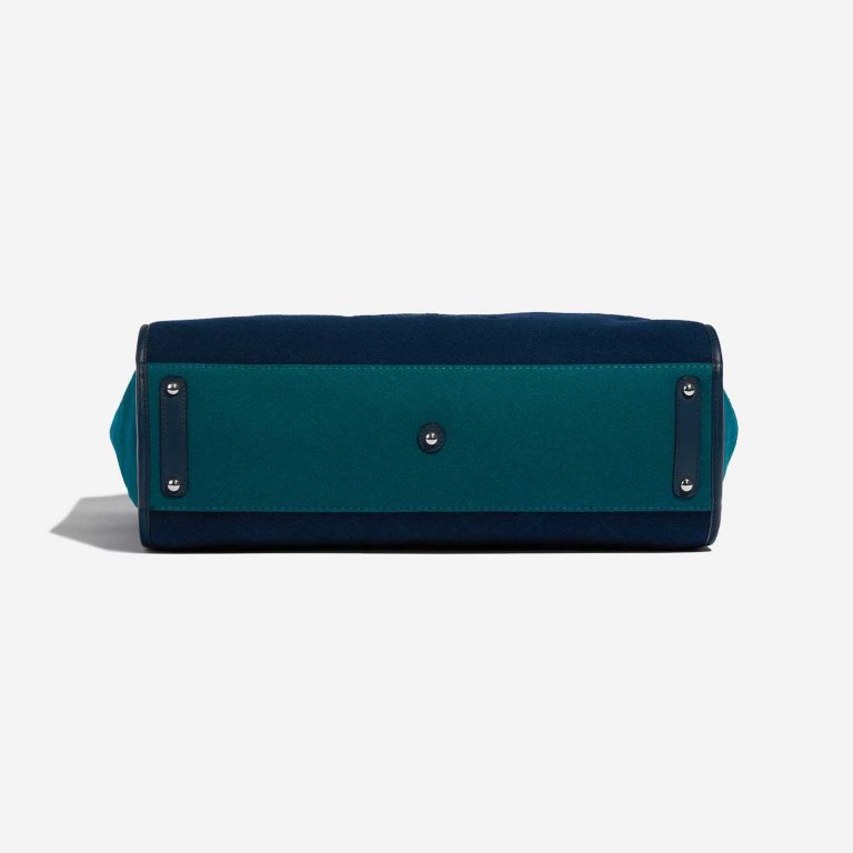 Pre-owned Chanel bag Deauville Large Wool Blue / Turquoise Blue Bottom | Sell your designer bag on Saclab.com
