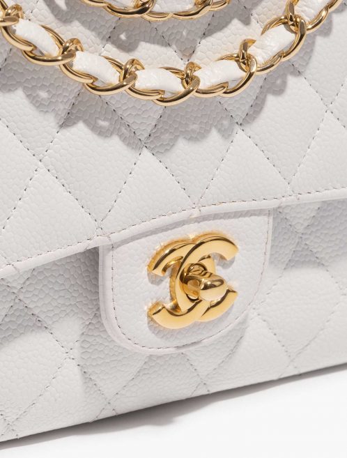 Pre-owned Chanel bag Timeless Medium Caviar White White Closing System | Sell your designer bag on Saclab.com