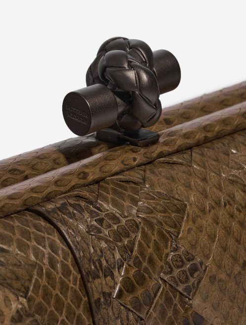 Pre-owned Bottega Veneta bag Knot Clutch Python Brown Brown Closing System | Sell your designer bag on Saclab.com