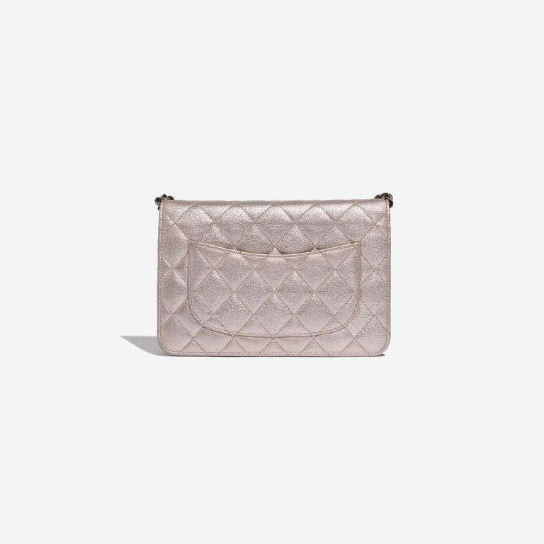 Pre-owned Chanel bag 2.55 Reissue WOC Lamb Gold Gold Back | Sell your designer bag on Saclab.com