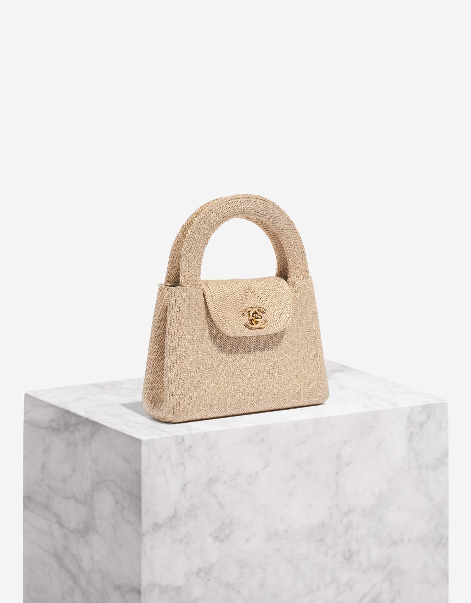 CHANEL ベージュ レザー ハンドバッグ Chanel Timeless Handle Mini Rectangular Lamb Beige / Écru | SACLÀB