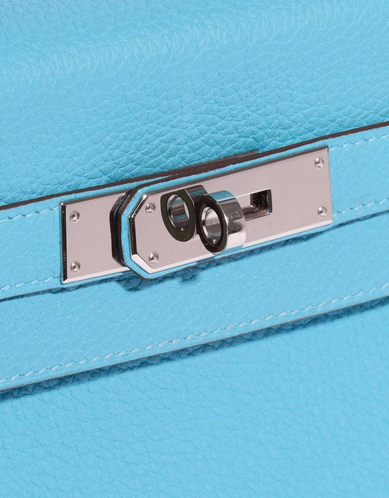 Pre-owned Hermès bag Kelly HSS 28 Togo Blue du Nord / Gris Perle Blue Closing System | Sell your designer bag on Saclab.com