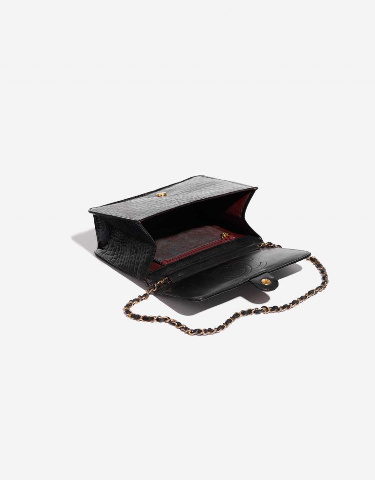 Pre-owned Chanel bag Timeless Single Flap Medium Crocodile Black Black Inside | Sell your designer bag on Saclab.com