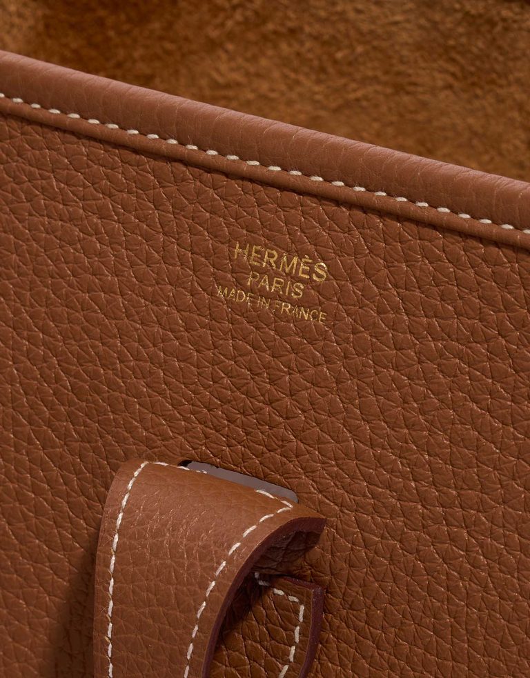 Pre-owned Hermès bag Evelyne 29 Clemence Gold Brown Front | Sell your designer bag on Saclab.com