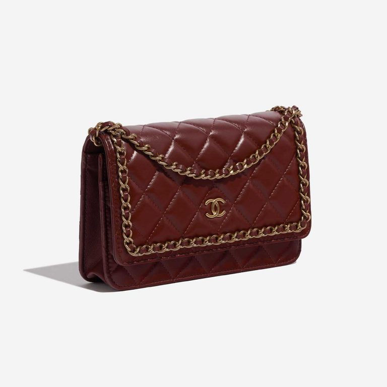 Pre-owned Chanel bag Timeless WOC Lamb Red Red Side Front | Sell your designer bag on Saclab.com