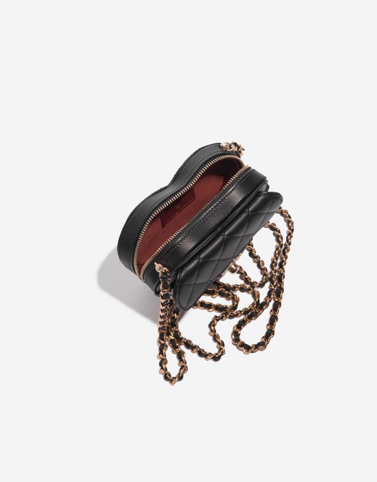 Pre-owned Chanel bag Timeless Heart Small Lamb Black Black Inside | Sell your designer bag on Saclab.com