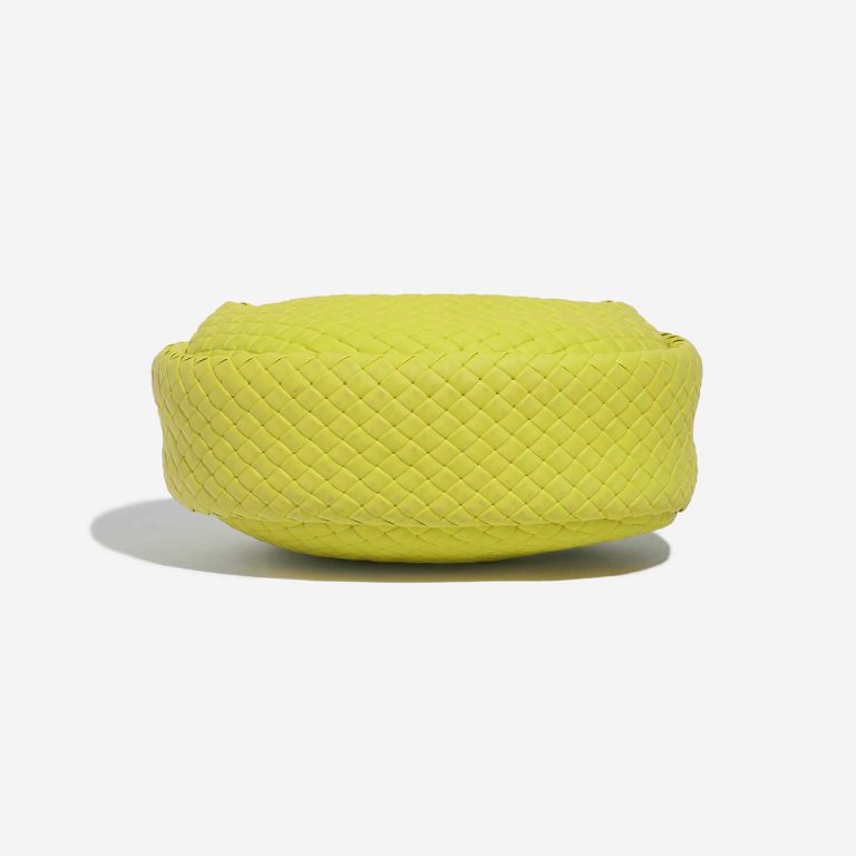 Pre-owned Bottega Veneta bag Padded Jodie Mini Rubber Vert Kiwi Green Bottom | Sell your designer bag on Saclab.com