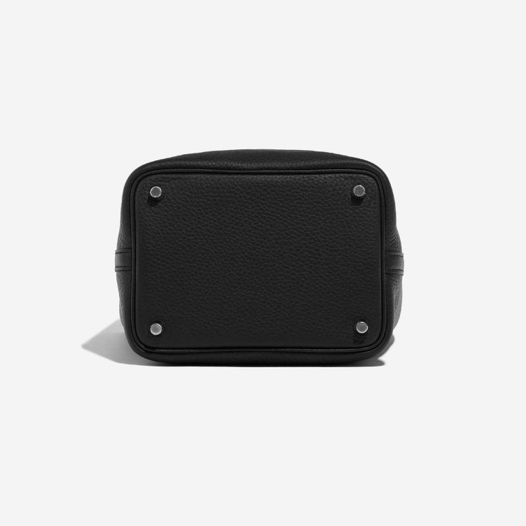 Pre-owned Hermès bag Picotin 18 Taurillon Clemence Black Black Bottom | Sell your designer bag on Saclab.com